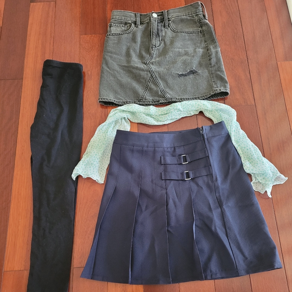 lot of 4 items girl's skirts, scarf, leggings size 8-10